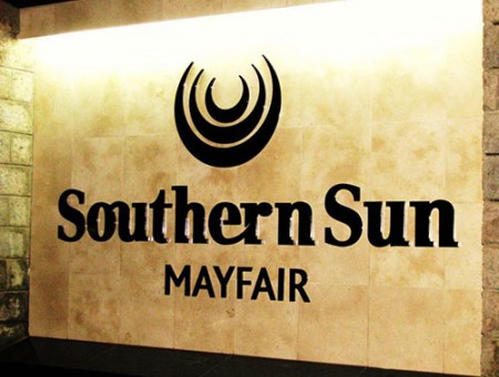 individual-letter-hotel-signs